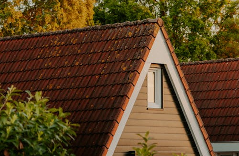 Vloerisolate laten leggen in kruipruimte door HMK
